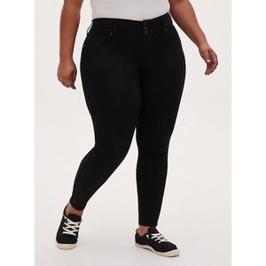 Torrid Black super Stretch Jeggings 14S